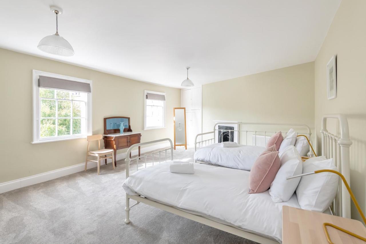 Spacious Maisonette With Parking - 10 Mins Walk From Bath Abbey - 2 Bed & 2 باث المظهر الخارجي الصورة