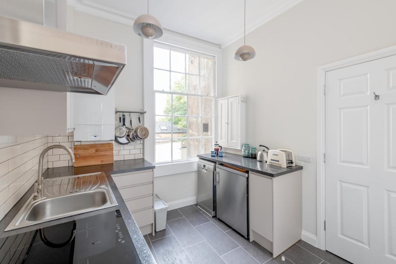 Spacious Maisonette With Parking - 10 Mins Walk From Bath Abbey - 2 Bed & 2 باث المظهر الخارجي الصورة