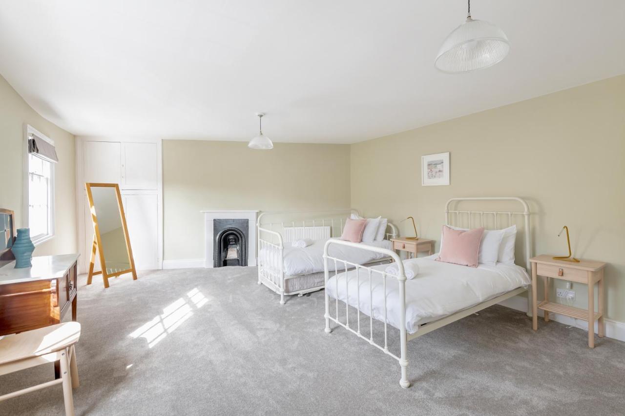 Spacious Maisonette With Parking - 10 Mins Walk From Bath Abbey - 2 Bed & 2 باث المظهر الخارجي الصورة